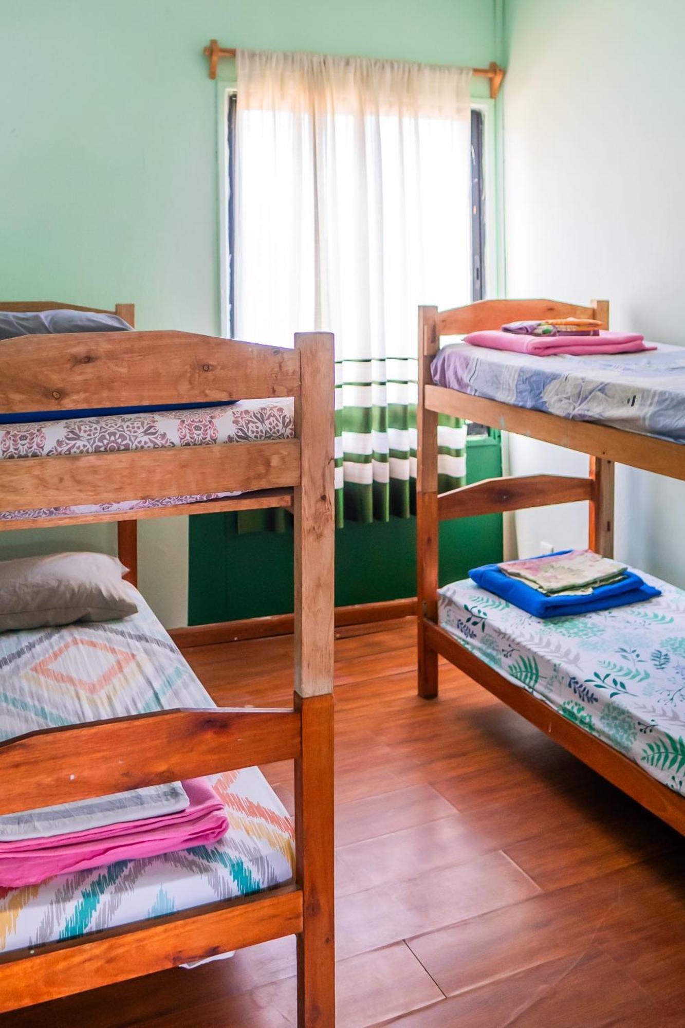 La Rubia Hostel لا بيدريرا الغرفة الصورة